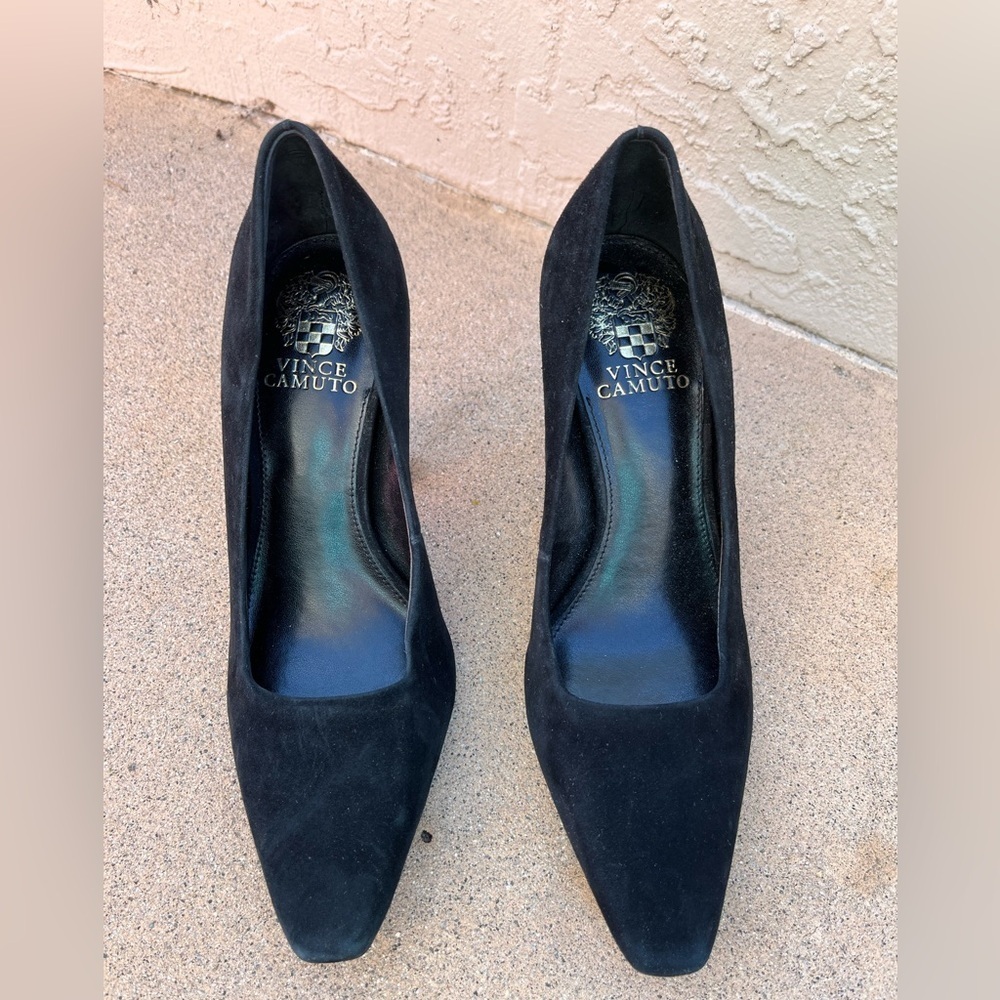 Vince Camuto Sibrina Suede Pump Black 7 - Picture 2 of 8